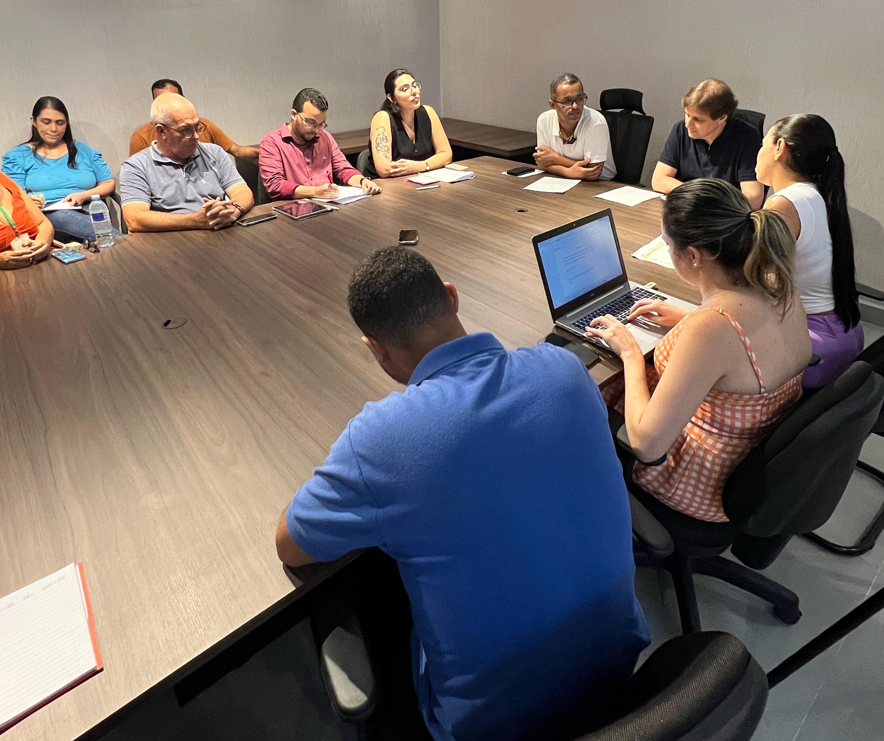 AFIP e Prefeitura explicam agendamento de exames em reunião de comissão