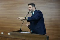 Alessandro Oliveira cobra explicações sobre o serviço de bem-estar animal de Cubatão