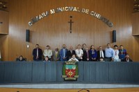 Alexsander José Guedes recebe moção de aplausos na Câmara de Cubatão