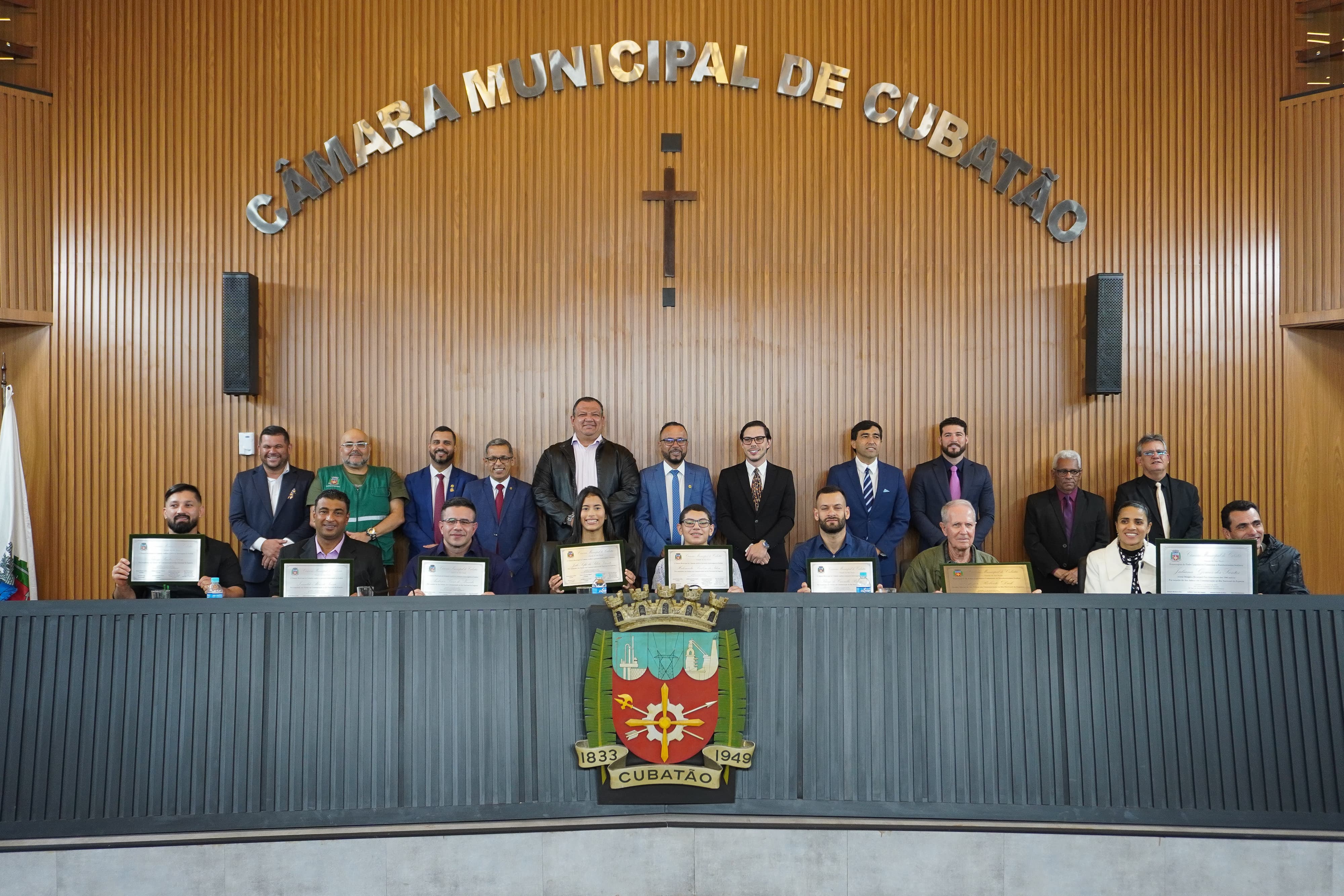Atletas cubatenses são homenageados em Solenidade do Dia Nacional do Esporte 