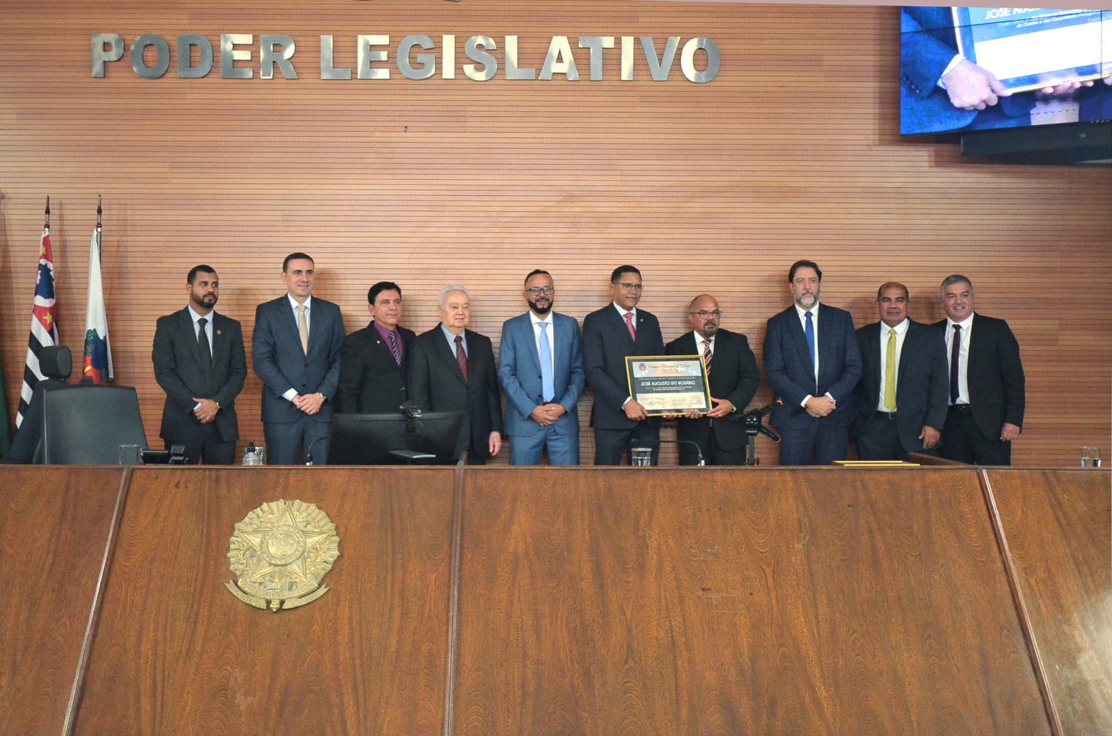 Ato destaca presença lusitana na cidade e homenageia personalidades ligadas a Portugal