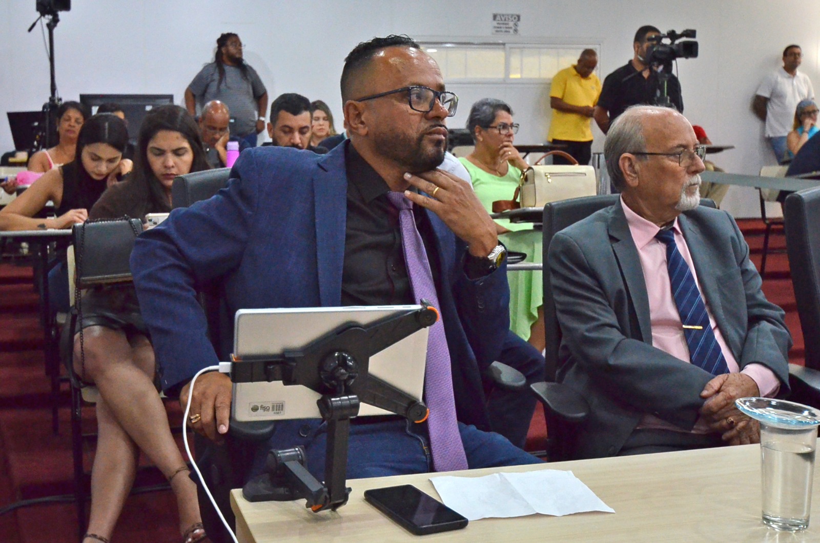 Bancos e cooperativas de crédito terão que disponibilizar cadeiras de rodas para PCDs