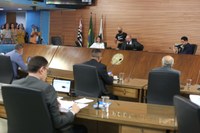 Câmara aprova projeto que eleva idade mínima de aposentadoria para servidores municipais