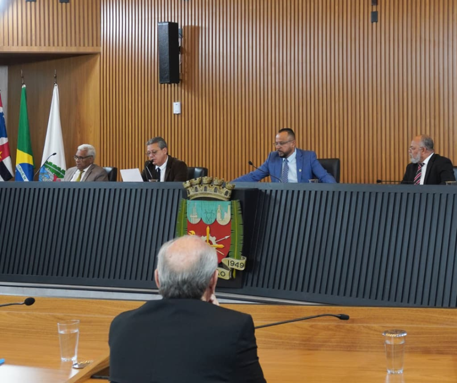 Câmara aprova projetos do Executivo que instituem gratificações a pajens e diárias especiais a GCMCs