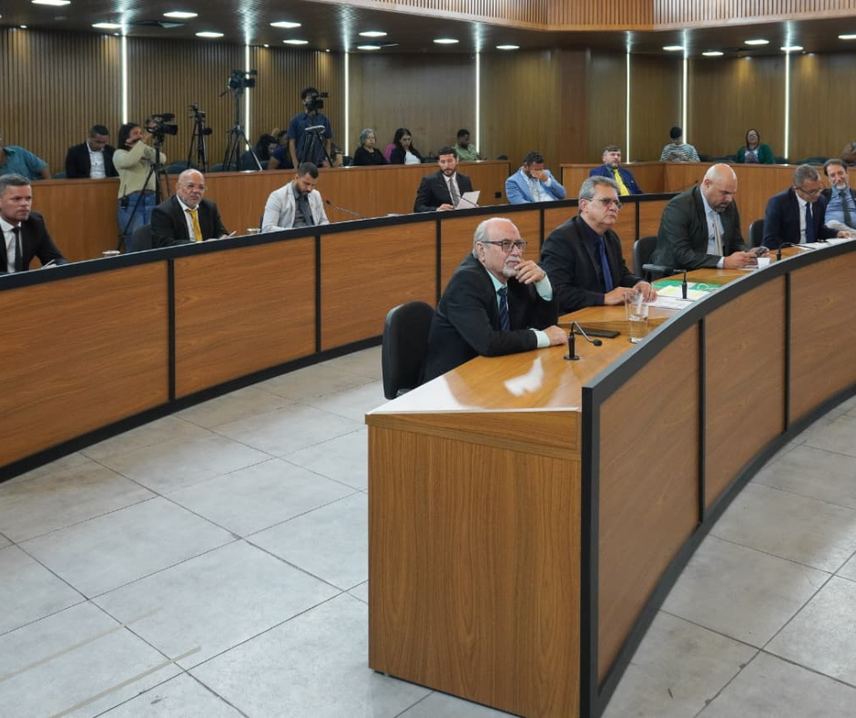 Câmara aprova projetos que instituem benefícios a servidores ativos, aposentados e pensionistas