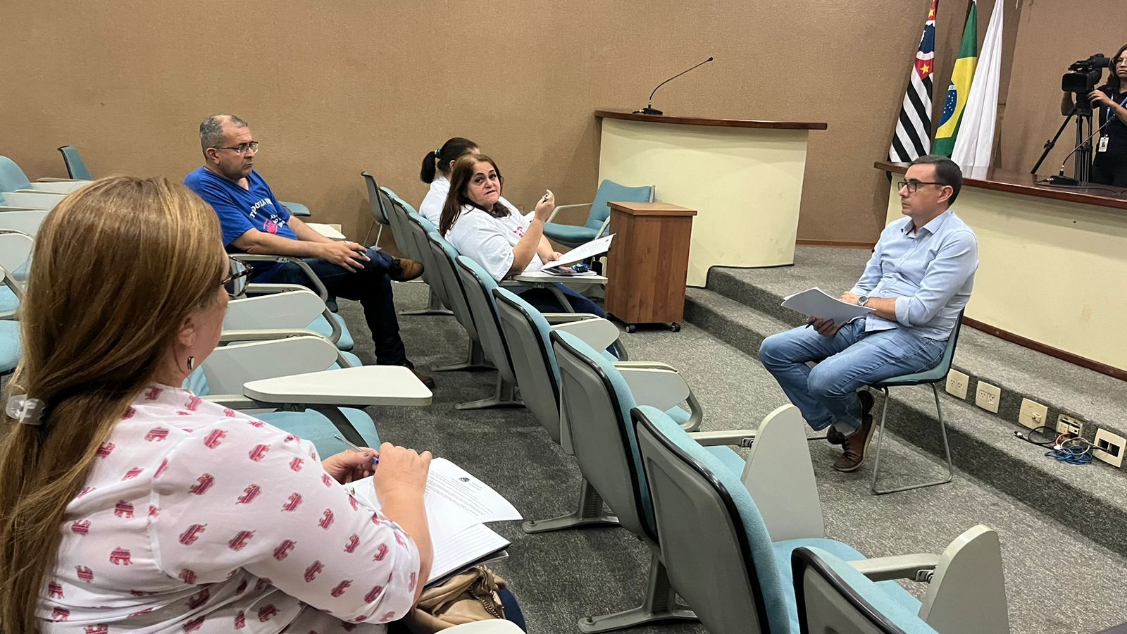 Câmara discute ações de incentivo à adoção no município 