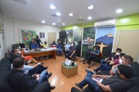 Câmara discute projeto sobre taxa de coleta de resíduos sólidos com o Poder Executivo