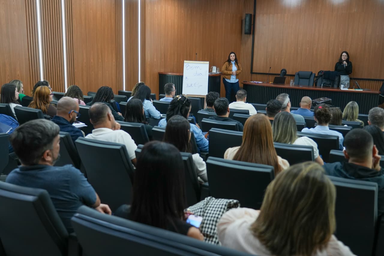 Câmara investe em qualificação profissional de servidores do Legislativo