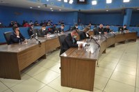 Câmara rejeita parecer do TCE e aprova contas do prefeito de 2017