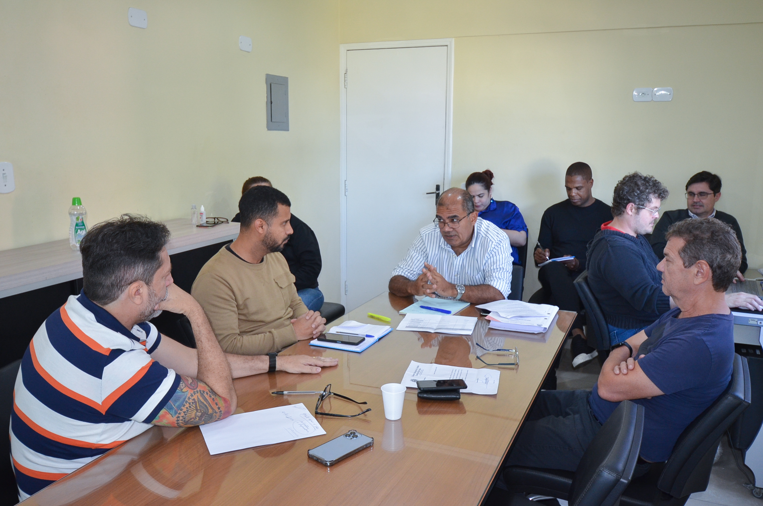 CEI escuta representantes das secretarias da Manutenção Urbana e do Planejamento