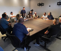 CEV que trata do excesso de fiação em postes discute soluções para combater acidentes 