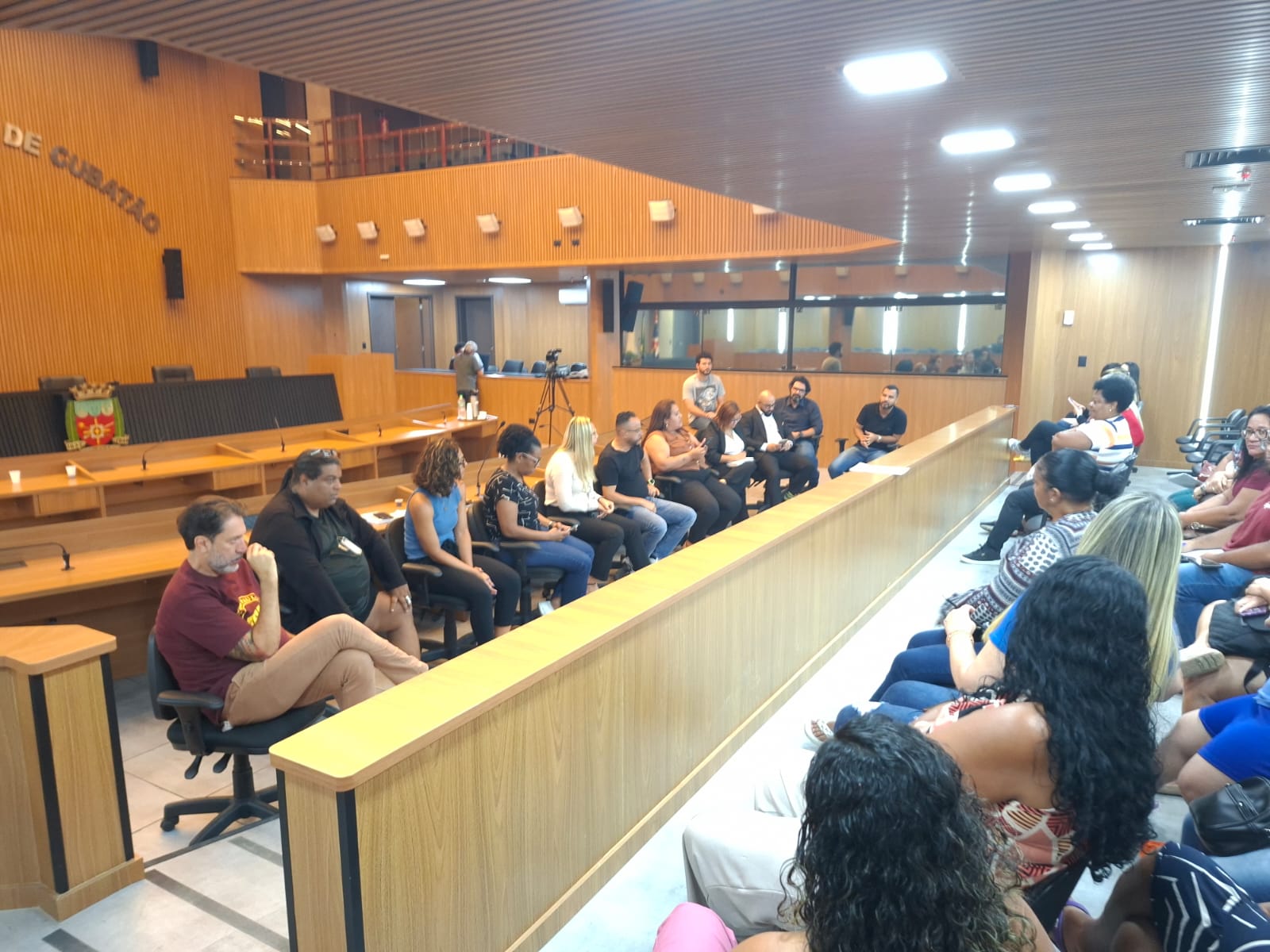 CEV sobre atendimento para adultos atípicos na UME Princesa Isabel discute construção de novo centro