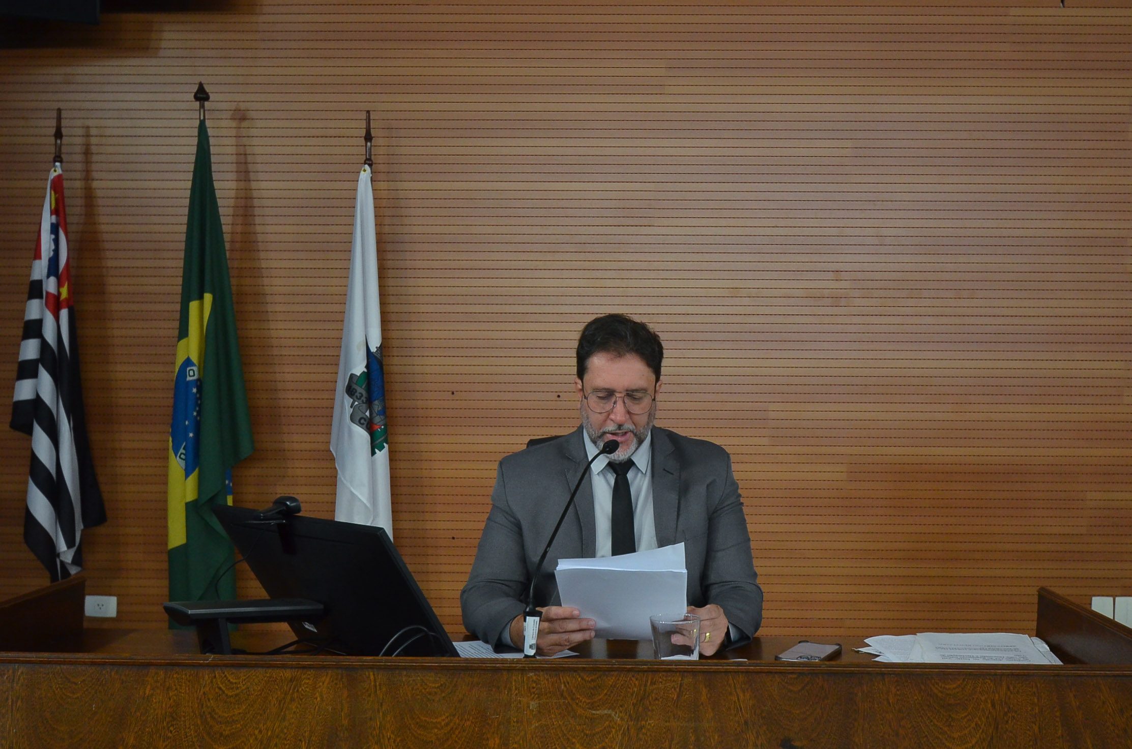 Comissão aponta falta de funcionários no PS Central e pede soluções ao Executivo