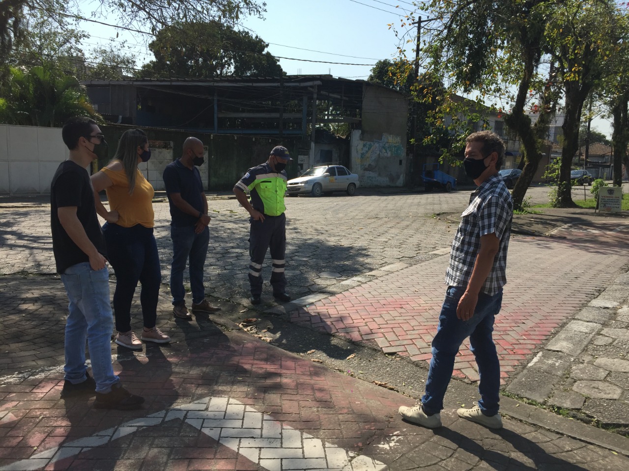 Comissão aponta problemas estruturais em ciclovias e ciclofaixas da cidade