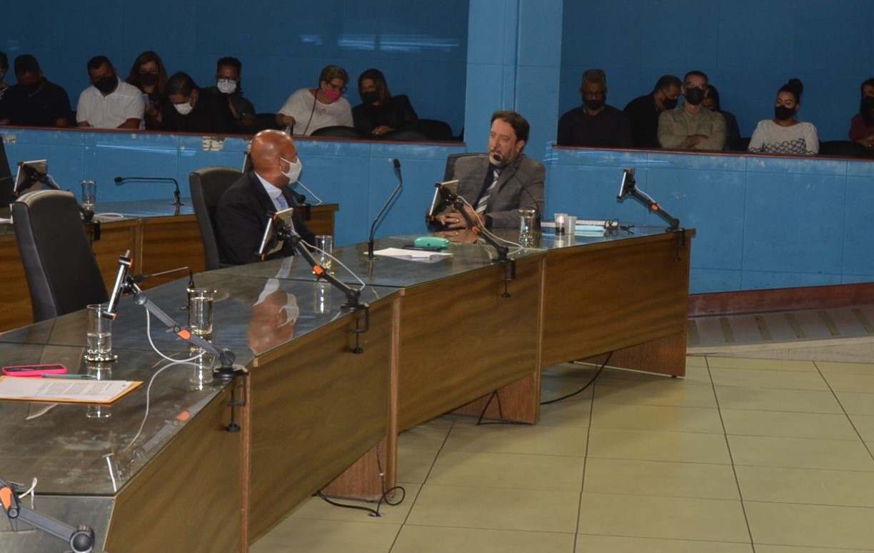 Comissão constata falta de planejamento e pede cronograma de obras nas escolas