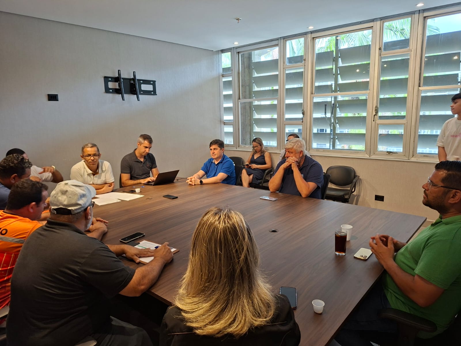 Comissão de Inquérito sobre a Ecovias aborda gargalos dos caminhoneiros no acesso a Cubatão 