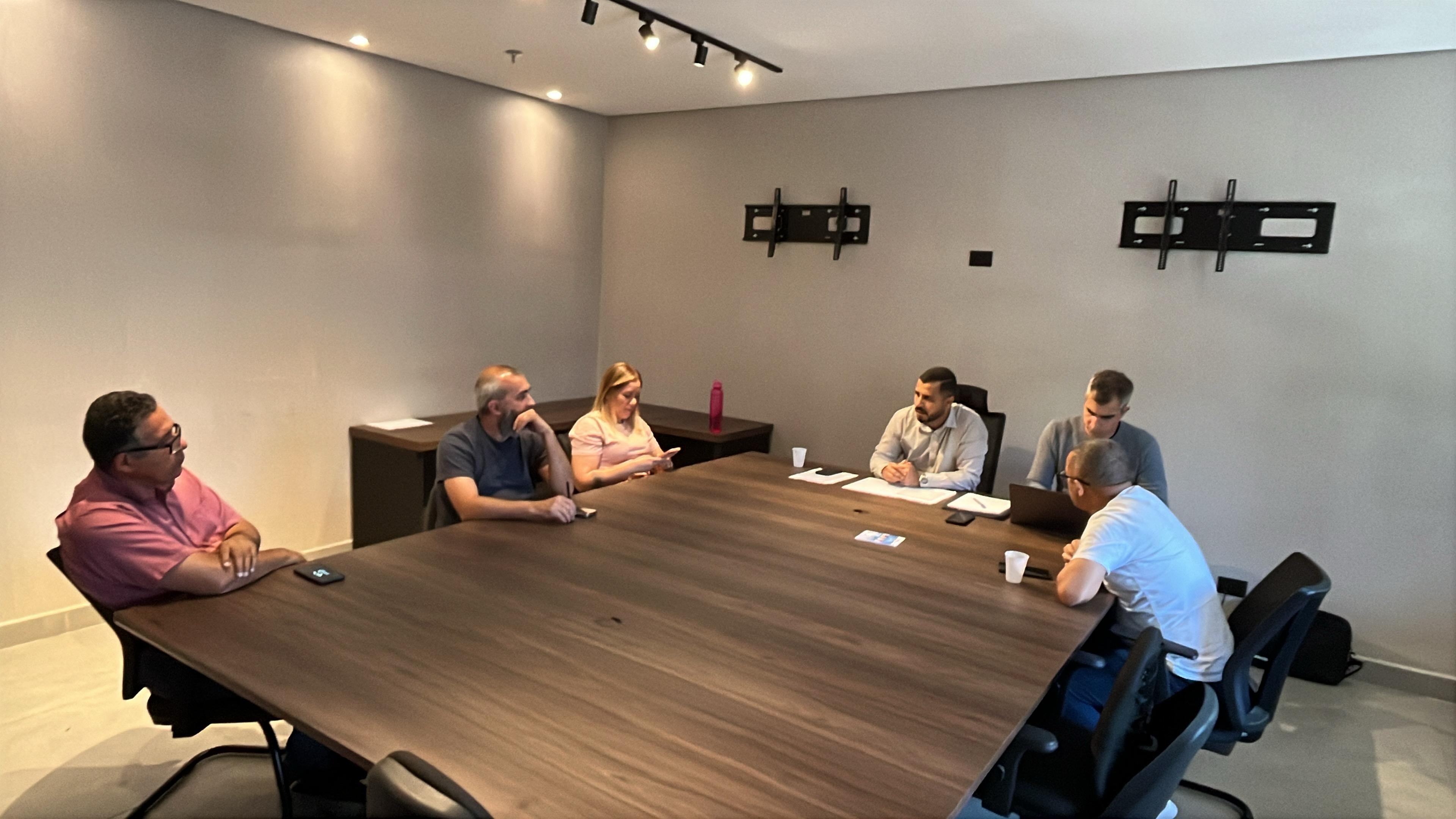 Comissão de vereadores aponta problemas na drenagem pluvial do município e obras da Sabesp