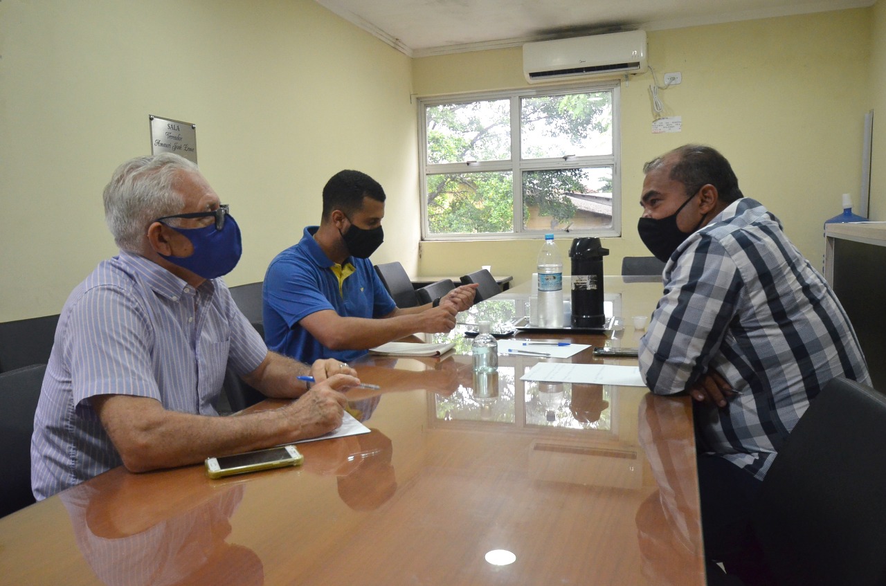 Comissão defende a concessão de descontos nos alugueis dos comércios da cidade