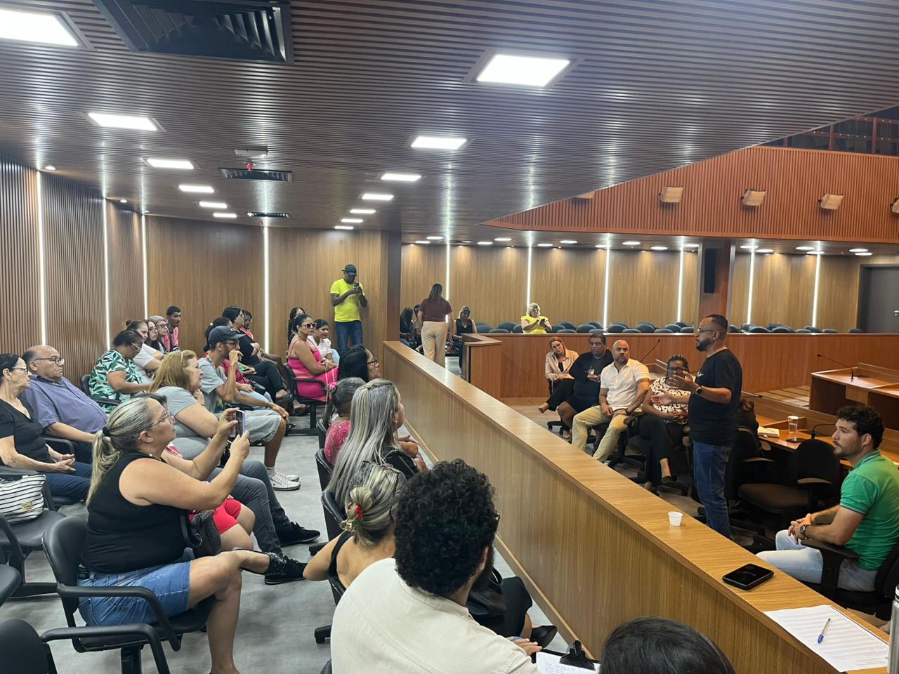 Comissão discute inclusão e apoio a jovens atípicos após a conclusão do Ensino Médio