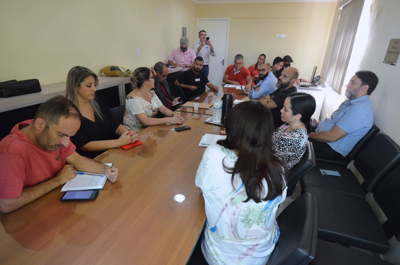 Comissão escuta gestores de saúde sobre atendimento de crianças com deficiência