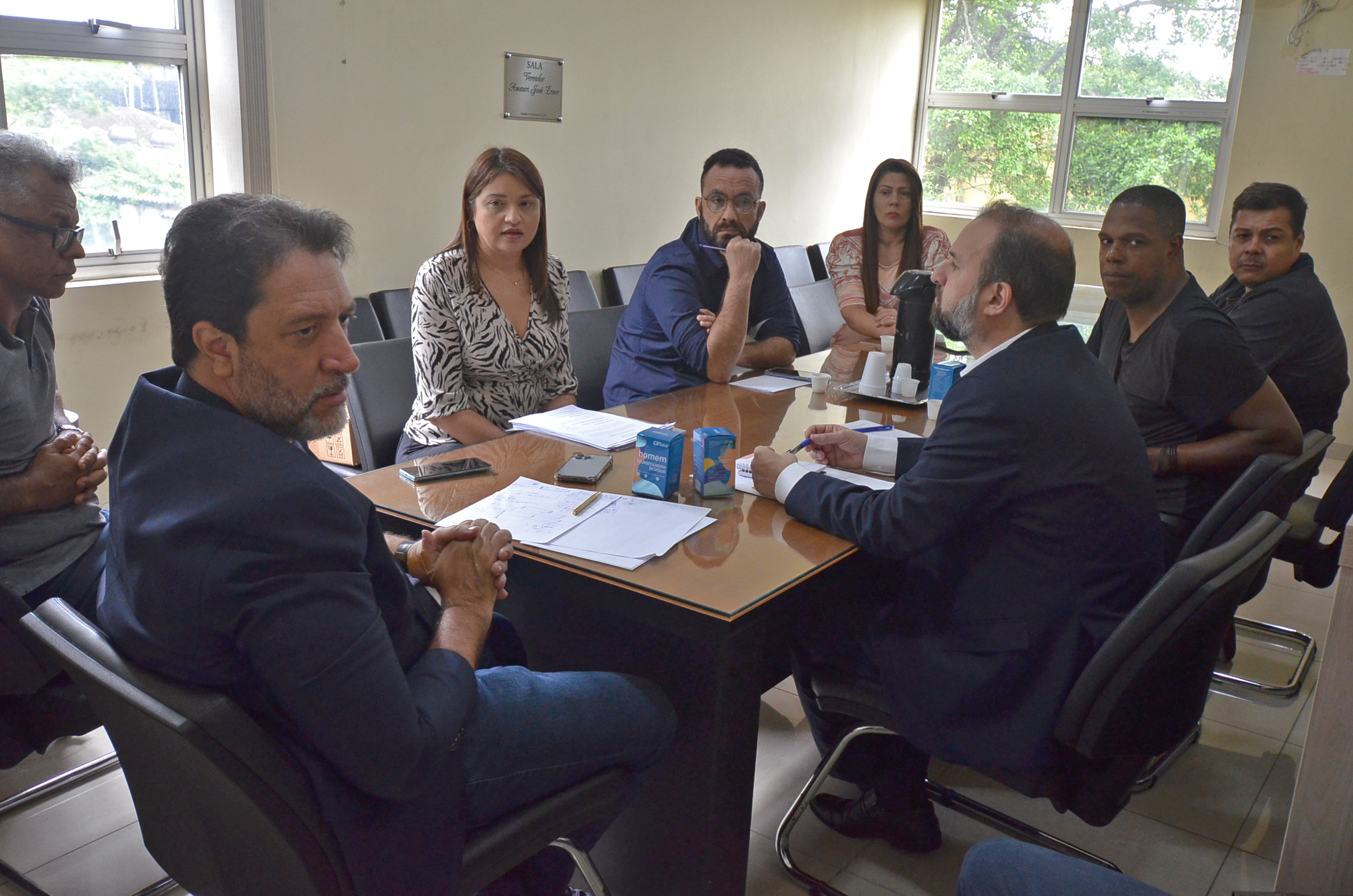 Comissão escuta secretário sobre critérios de distribuição de cestas básicas