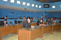 Comissão investigará supostas irregularidades na paralisação de obras públicas na cidade