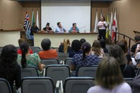 Comissão quer o cumprimento da lei do piso salarial para professores da rede municipal