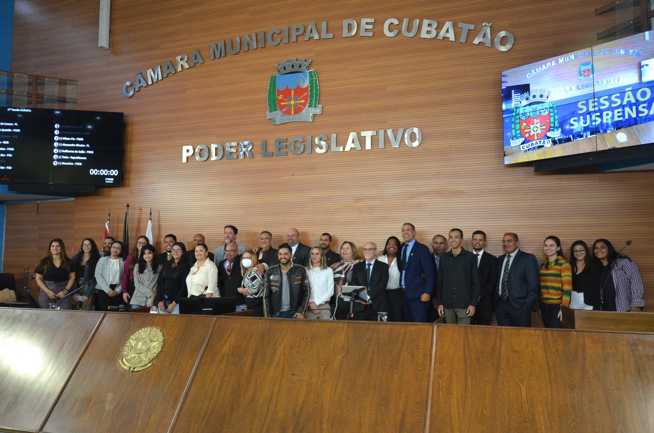 Por iniciativa de Afonsinho, Câmara homenageia secretaria municipal de Habitação