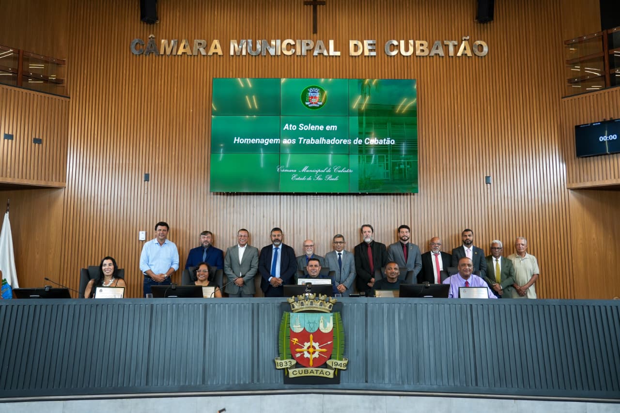 Em Ato Solene, orador defende que o progresso só faz sentido se houver avanços para quem produz riqueza