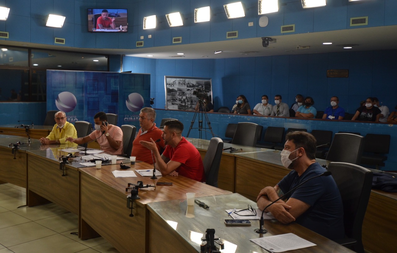 Em audiência de mais de 6 horas, vereadores apontam problemas na saúde da cidade