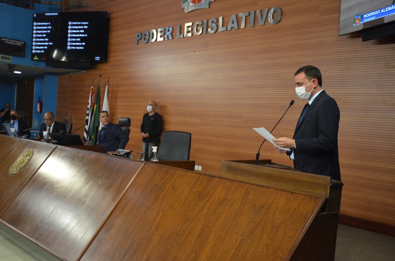 Em primeira discussão, PL que dá preferência especial aos idosos com mais de 80 anos é aprovado