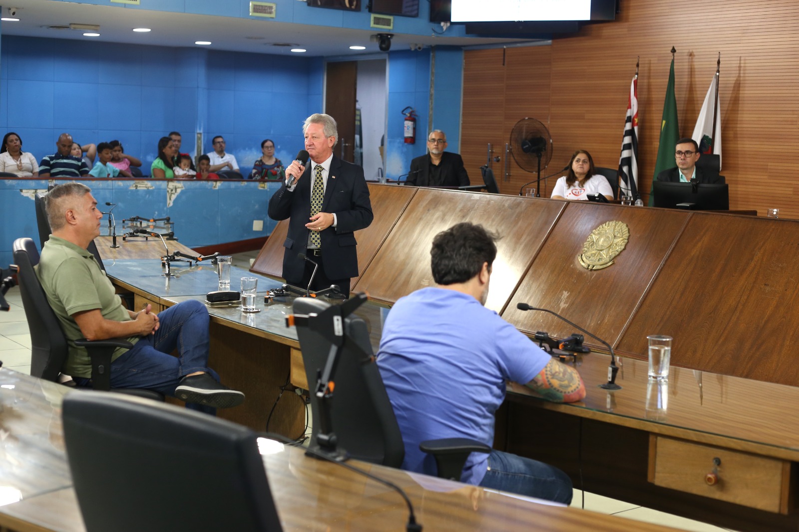 Especialistas defendem política de incentivo à adoção em evento na Câmara