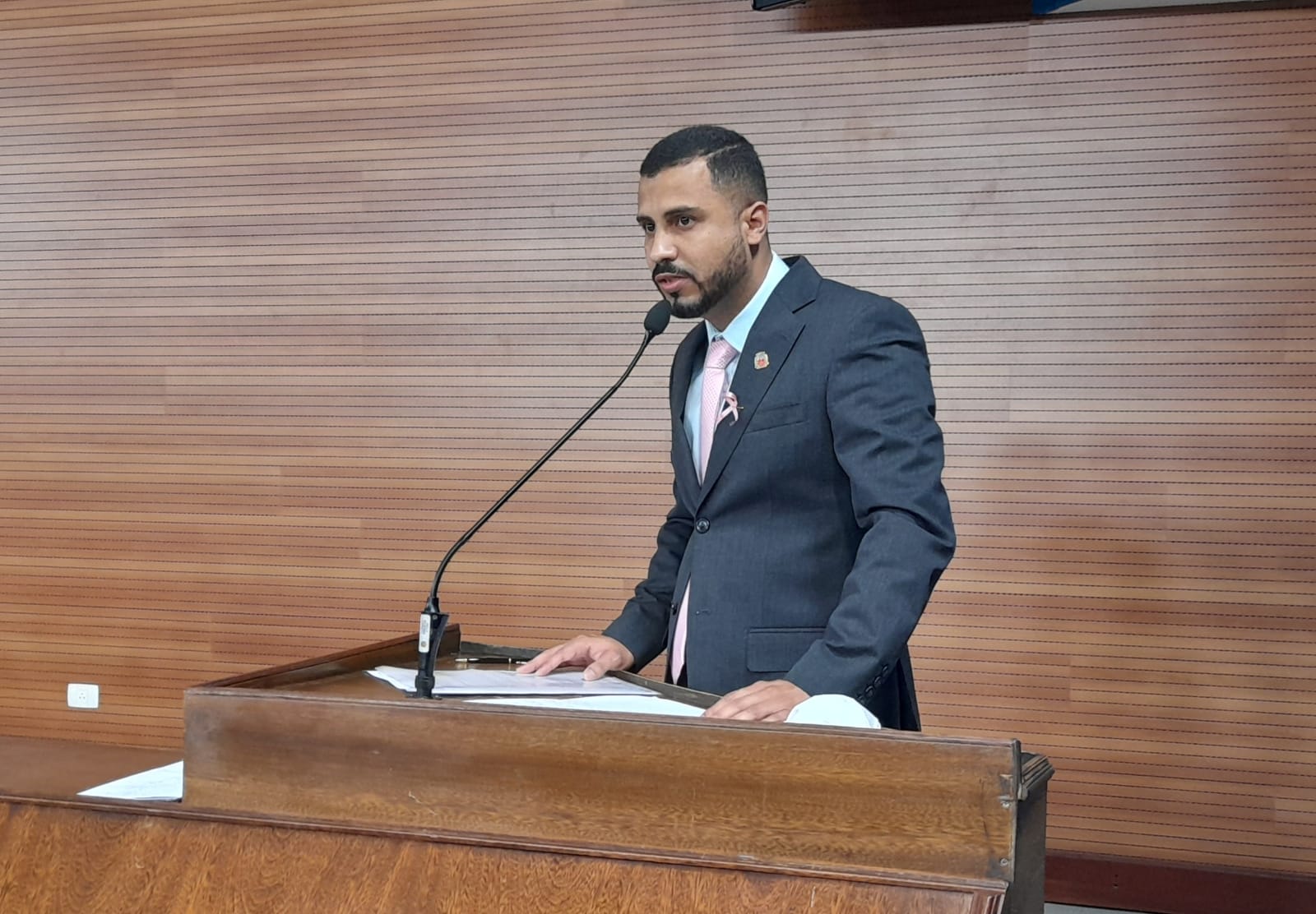  Guilherme do Salão pede obras de macrodrenagem e microdrenagem na Ilha Caraguatá