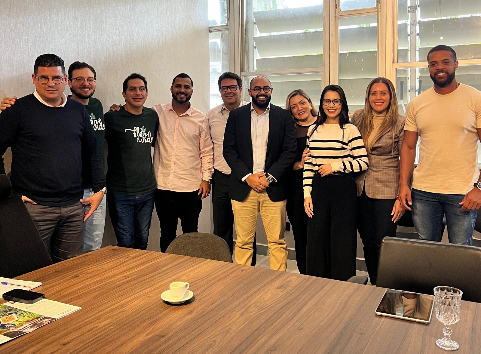 Guilherme do Salão se reúne com associação para discutir uso medicinal da cannabis