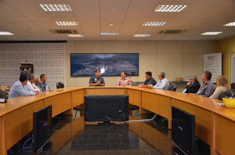 Vereadores conhecem as instalações da Usiminas - 16/10/2017