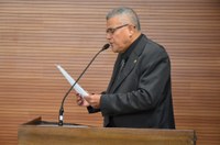 Aguinaldo Araújo solicita pátio de estacionamento para caminhões