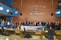 Câmara homenageia campeãs da Copa TV Tribuna de Handebol Escolar
