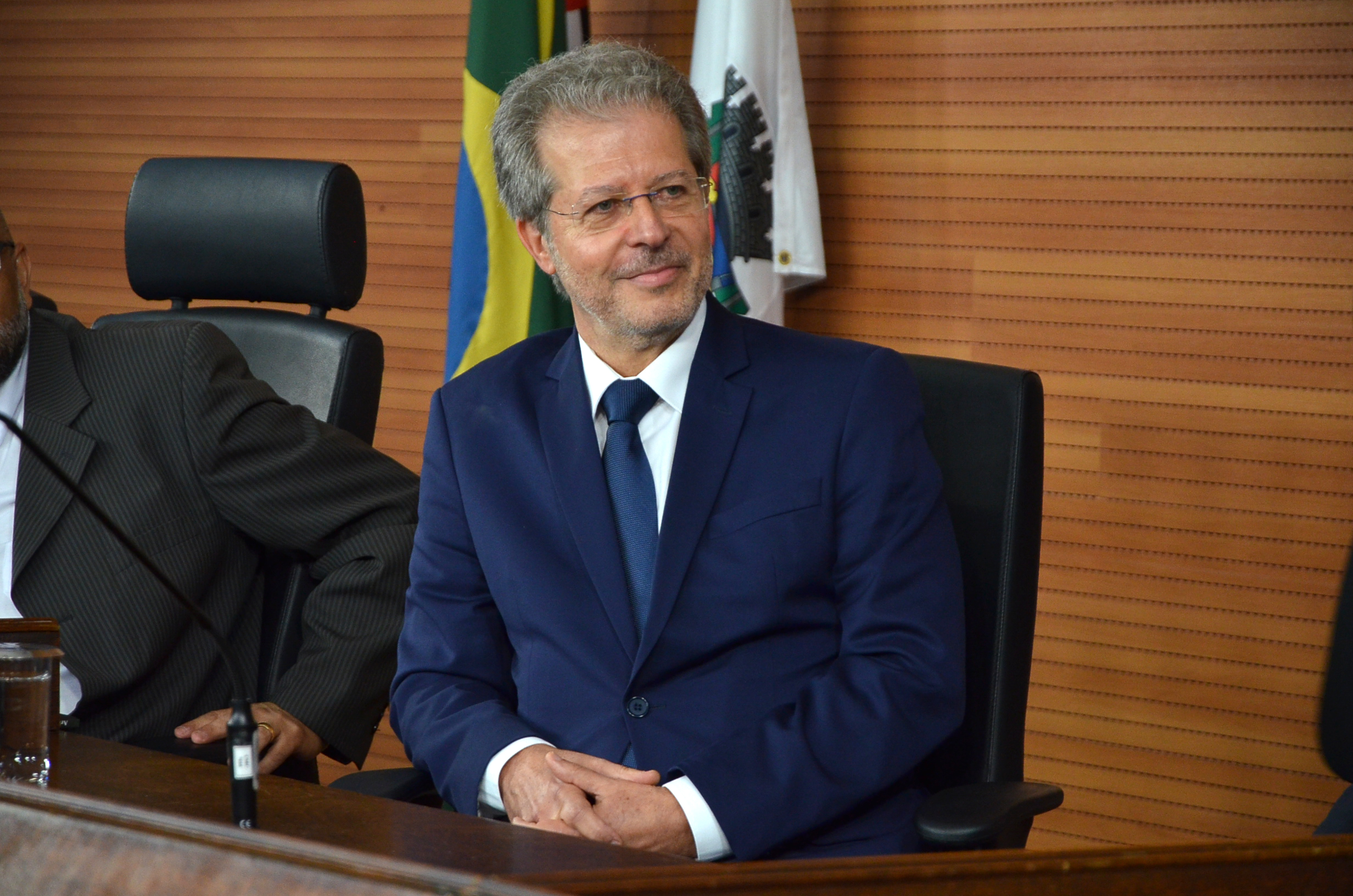 Câmara homenageia o médico Maurício Scanavacca, vencedor de prêmio internacional