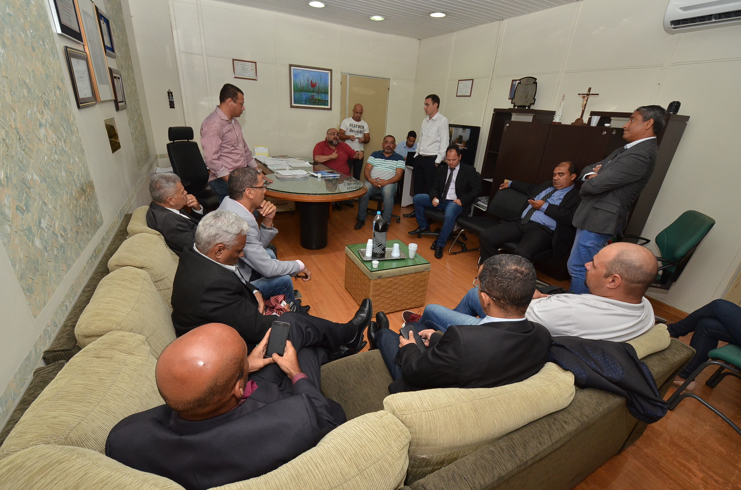 Câmara pede redução na cobrança da contribuição de iluminação pública