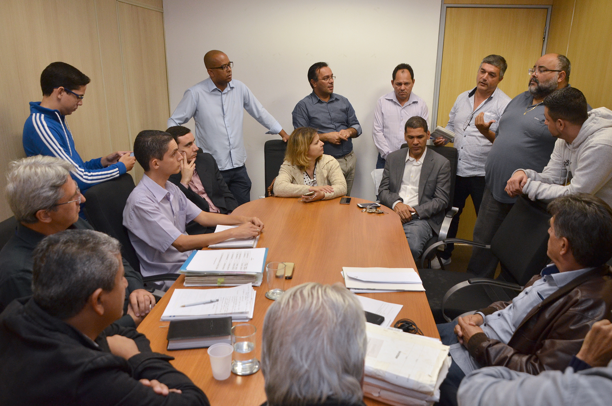 Câmara se reúne com Sabesp e reivindica cronograma de obras