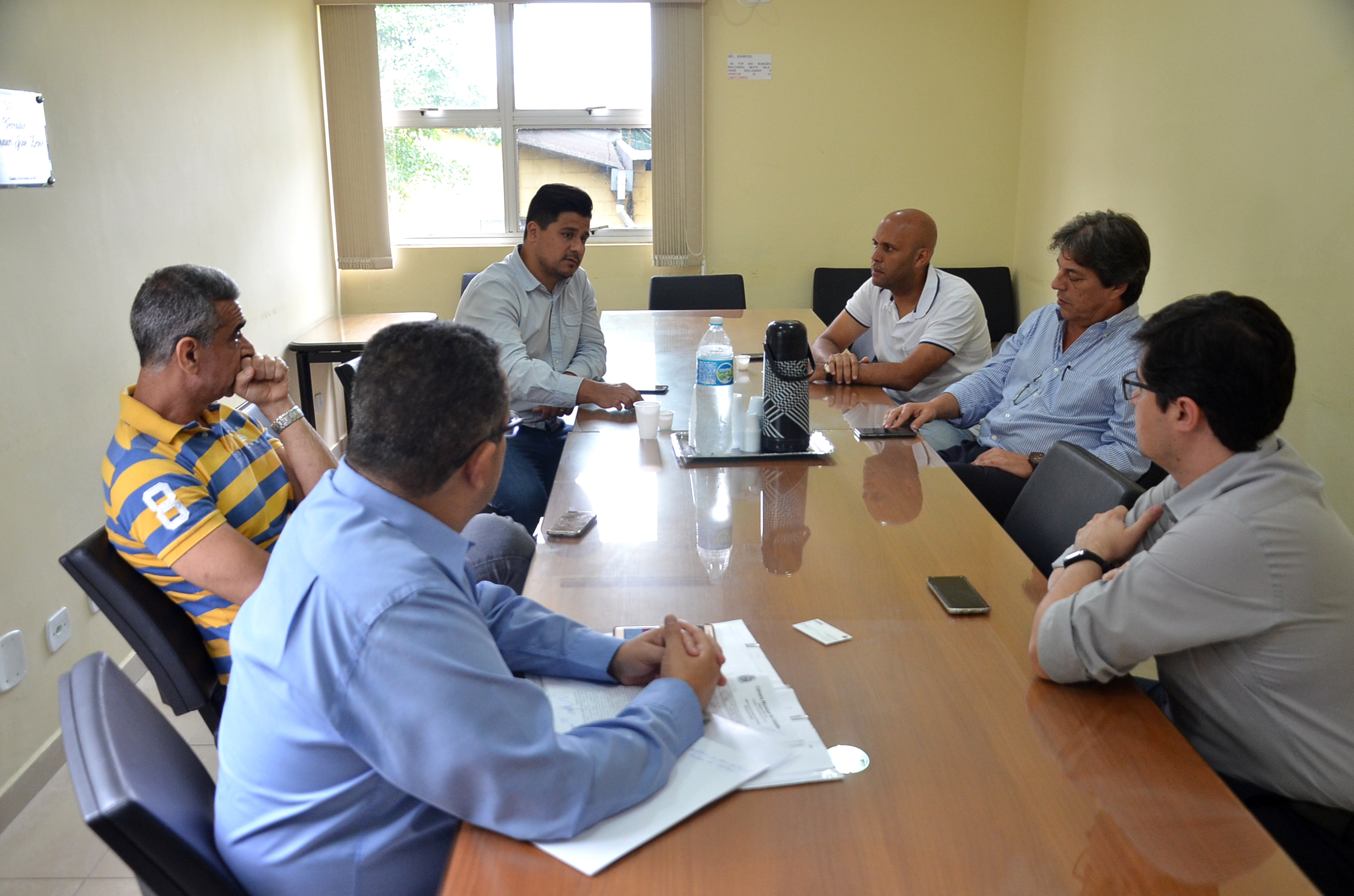 CEV da CDHU recebe representantes da companhia estadual e da Prefeitura