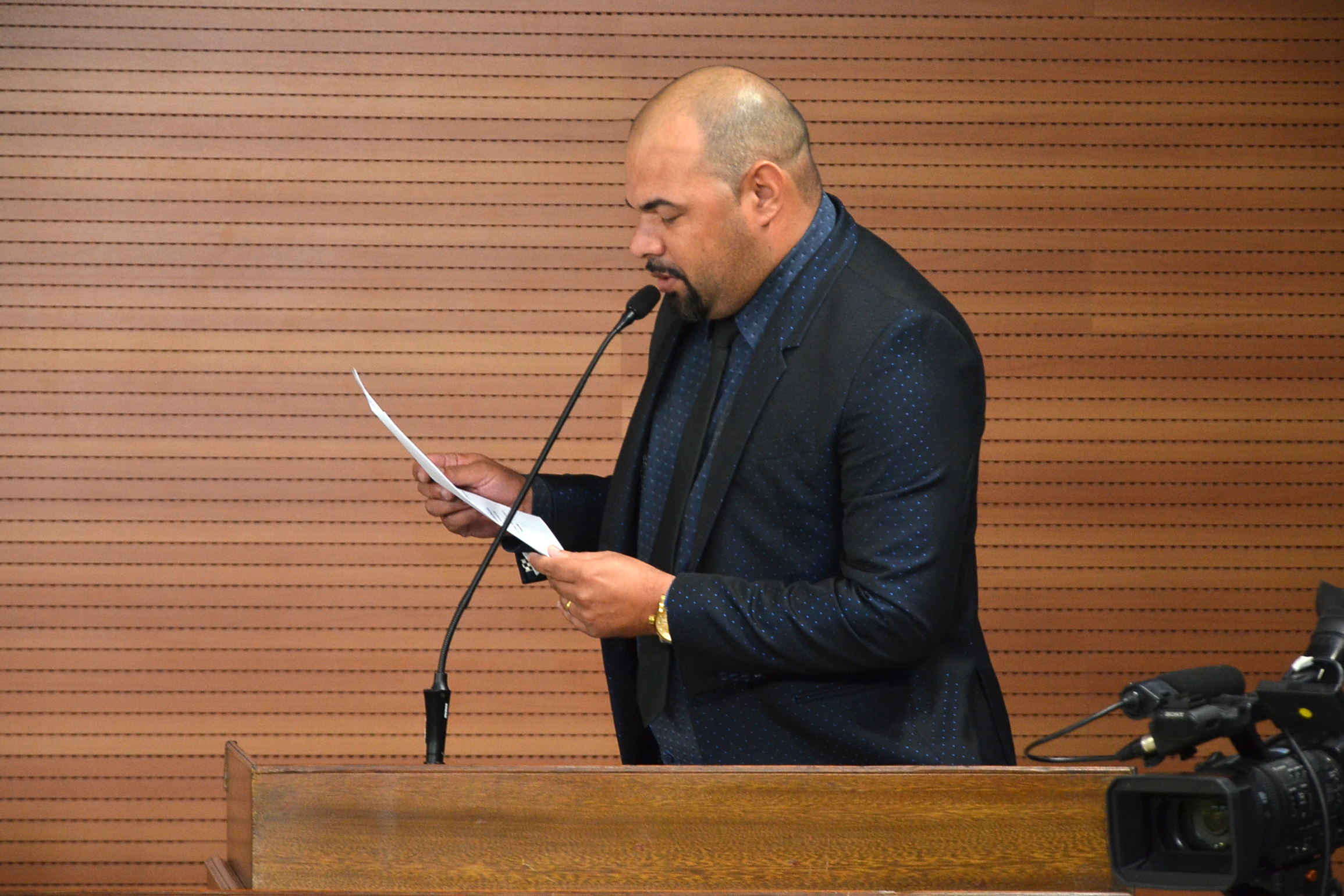 Cléber do Cavaco pede reativação do programa "Leite Amigo"