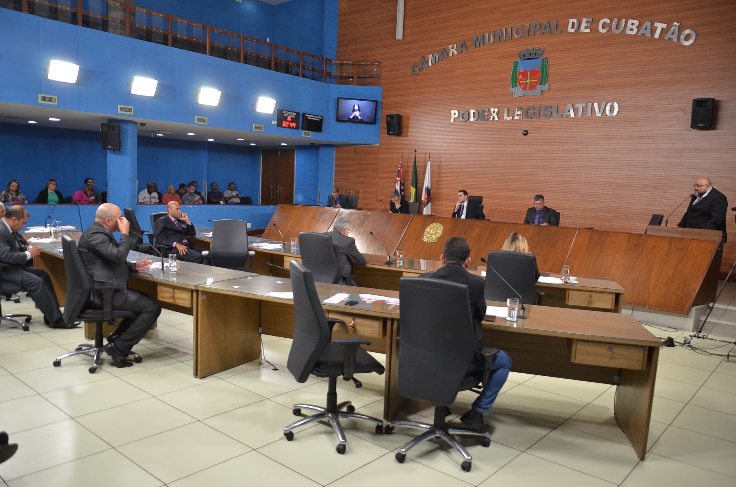 Cleber do Cavaco solicita melhorias no trânsito