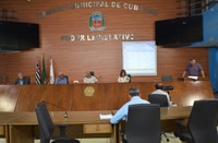 Em audiência pública, secretária de saúde responde a questionamentos dos vereadores