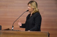  Érika Verçosa solicita ações para acabar com a demora na realização de exames