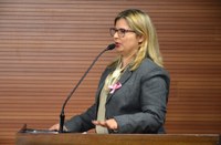 Érika Verçosa solicita reabertura do Centro de Referência da Mulher