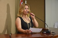 Érika Verçosa toma posse como vereadora na Câmara de Cubatão