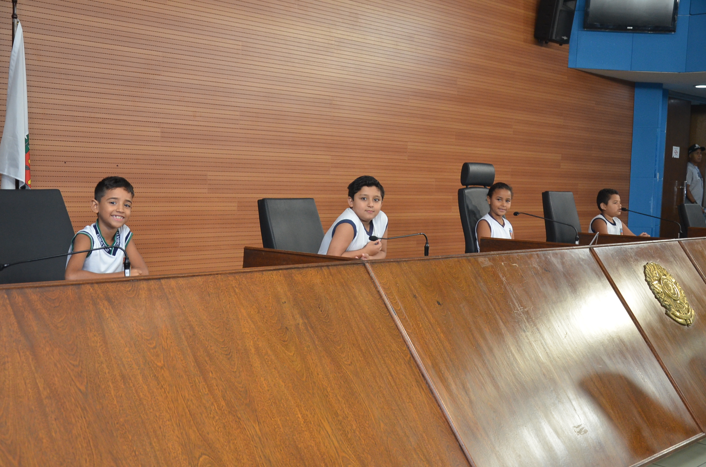 Estudantes da UME Dom Pedro I têm experiência democrática na Câmara