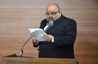 Ivan Hildebrando pede reforma em unidades de ensino e posto médico