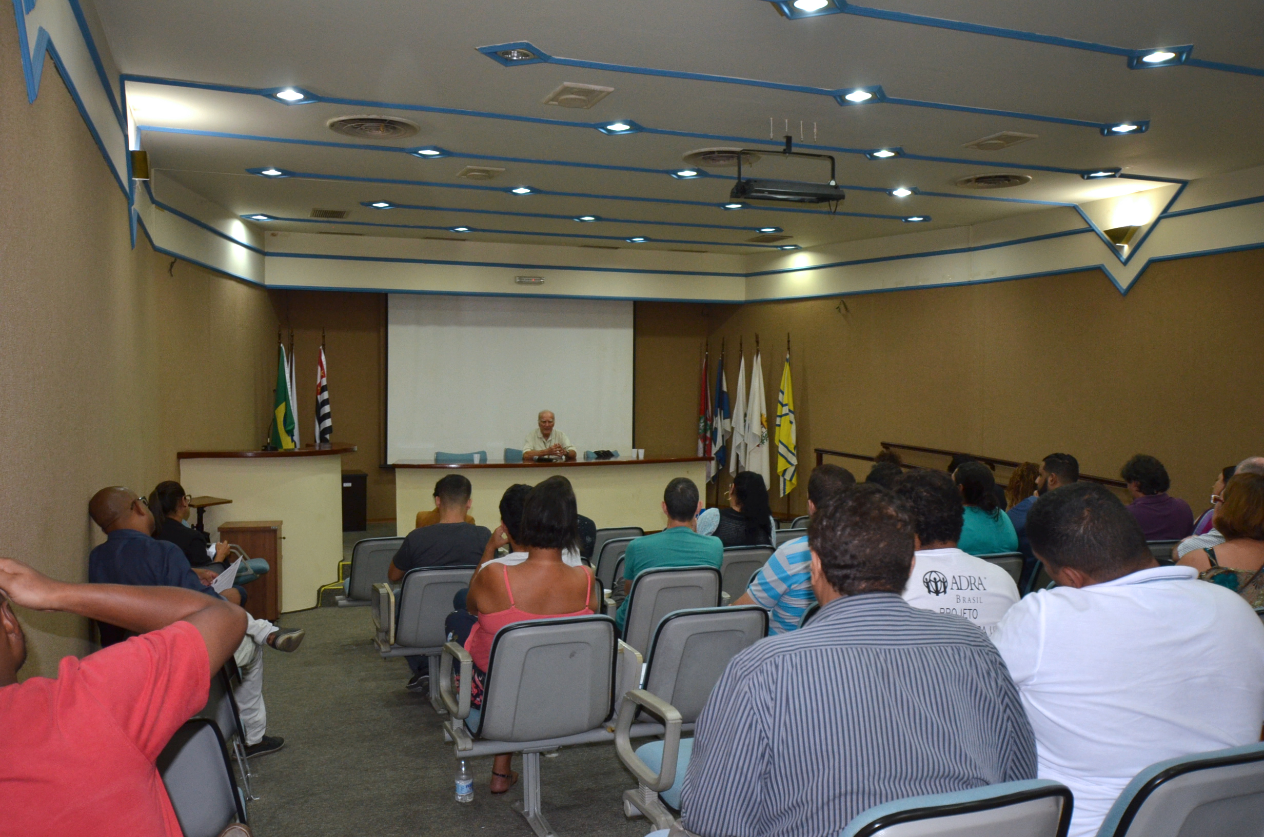 Jurista destaca conceitos fundantes da política em aula inaugural